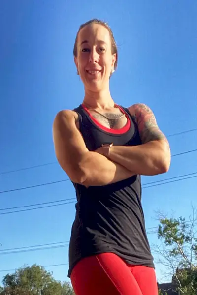 Trainerin und Fitnesstrainerin Natalie Wilgus erzählt ihre Erfolgsgeschichte beim Abnehmen mit Mounjaro, Ernährungsumstellungen und Bewegung