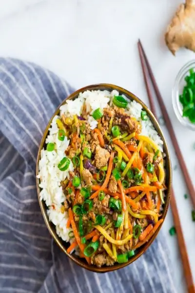 Eierbrötchen in einer Schüssel