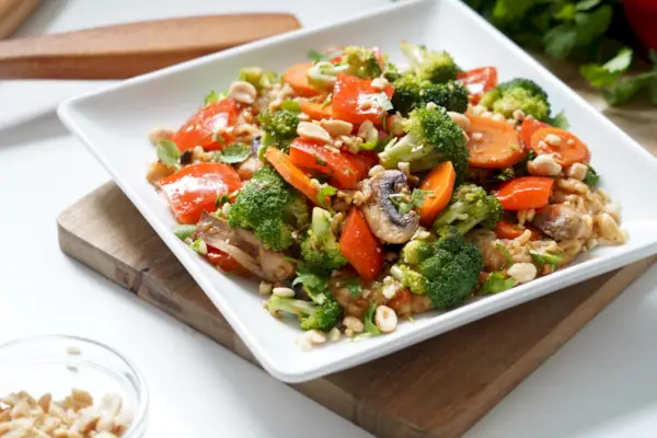 würzige Erdnuss-Ramen