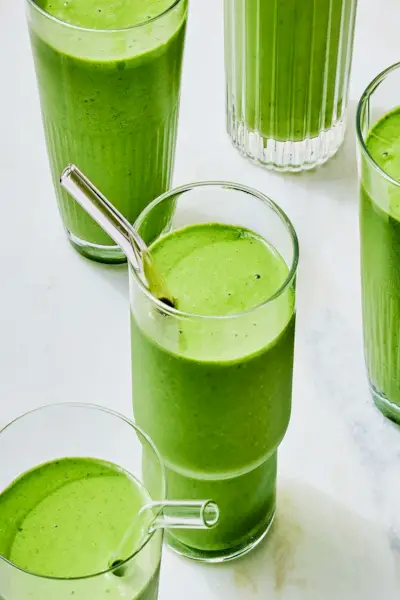 Avocado-Spinach Green Smoothie