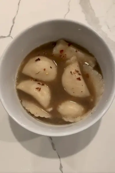 ‘Comecei a seguir uma dieta vegana com porções controladas e a caminhar para perder peso – e perdi 30 quilos’