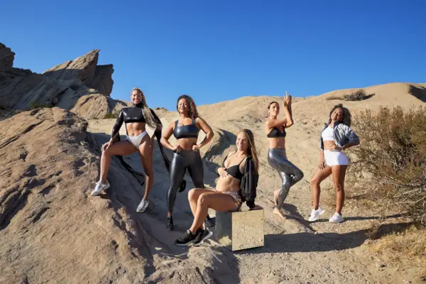 The Meltyourmakeup.com Flex Challenge Will Transform Your Body—And It