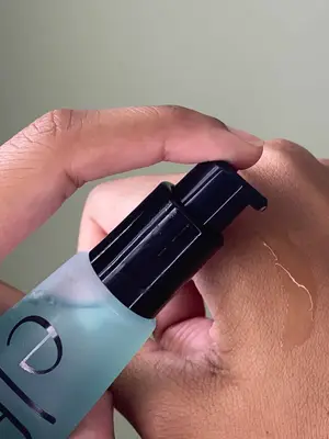 Applying Elf Power Grip Primer to hand