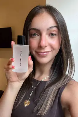 Je suis un snob de parfum, mais ces 5 parfums de cheveux ont gagné une place dans ma collection