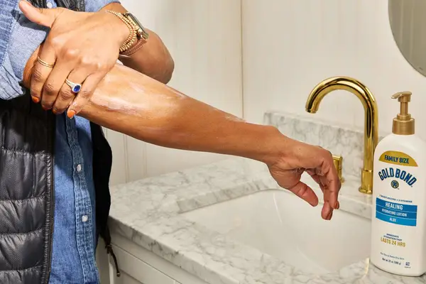 Gold Bond Healing Hydrating Lotion on arm