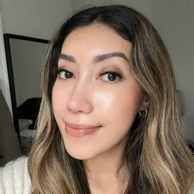 MYM Beauty writer Karla Ayala wears the Kiss My Lash But Better false lashes in style 
