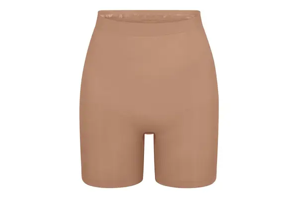 Skims Seamless Sculpt Mid Thigh Short