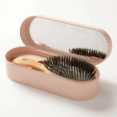altesse studio hairbrush in pink travel case