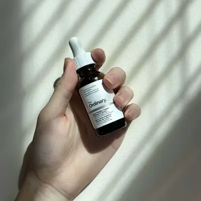 Czy serum The Ordinary Copper Peptides Serum to „botoks natury”? Próbowałem