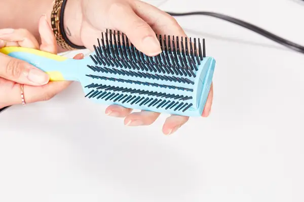 Curls Ultimate Detangler Brush