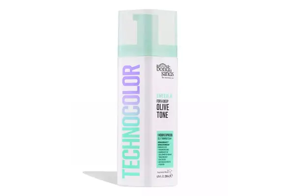 applying Coco & Eve Sunny Honey Bali Bronzing Foam