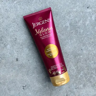 Questa crema idratante illuminante mi ha dato un nuovo bagliore post-Vacation