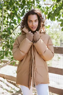 Jenni Kayne Puffer in Khaki